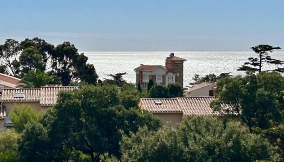 A louer APPARTEMENT T2 35 M2 VUE MER FREJUS