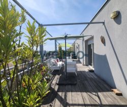 A louer APPARTEMENT T4 104 M2 TERRASSE  BORDEAUX