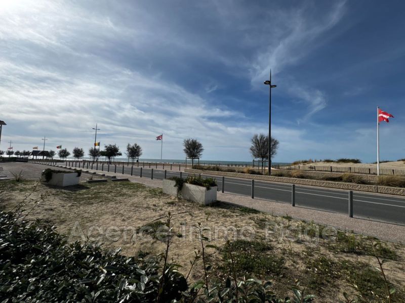 A louer APPARTEMENT T3 43 M2 TERRASSE PIEDS DANS L'EAU SOULAC SUR MER
