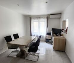 A louer APPARTEMENT DUPLEX T3 77 M2  AURIOL