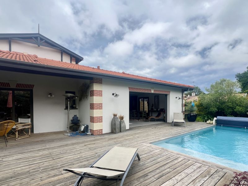 A vendre VILLA T5 PISCINE