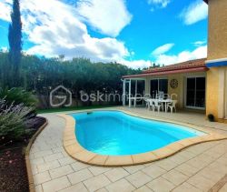 A louer MAISON  6 PIECES 143 M2 BORD DE MER MEZE