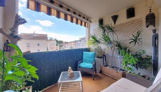 A louer APPARTEMENT T4 75 M2 TERRASSE BORD DE MER SIX FOURS LES PLAGES