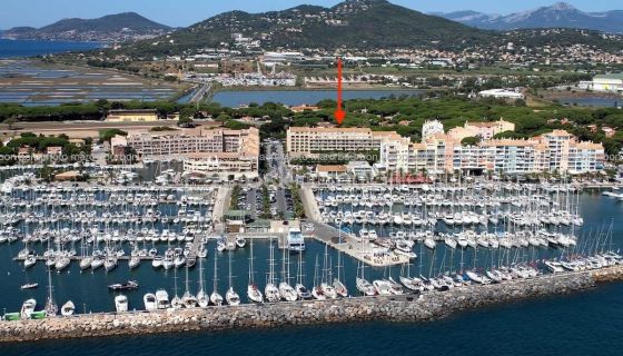 A louer APPARTEMENT DUPLEX T2 34 M2 TERRASSE VUE MER HYERES