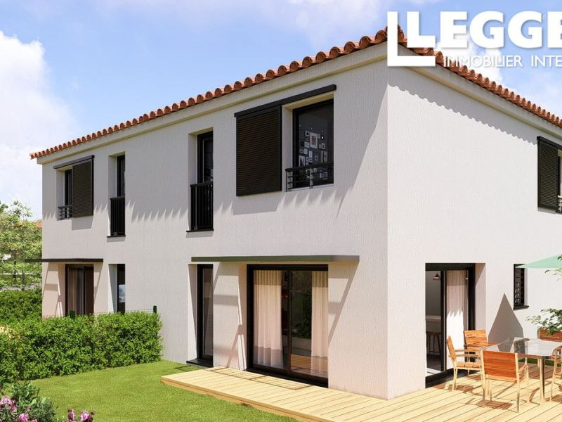 A vendre MAISON  4 PIECES 93 M2 BORD DE MER SIX FOURS LES PLAGES