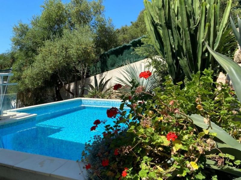 A louer APPARTEMENT T5 96 M2 VUE MER AJACCIO