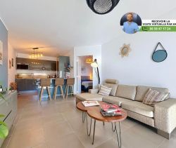 A louer APPARTEMENT T3 65 M2 TERRASSE BORD DE MER ANTIBES