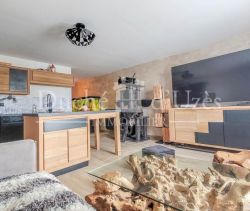 A louer APPARTEMENT T3 71 M2  UZES