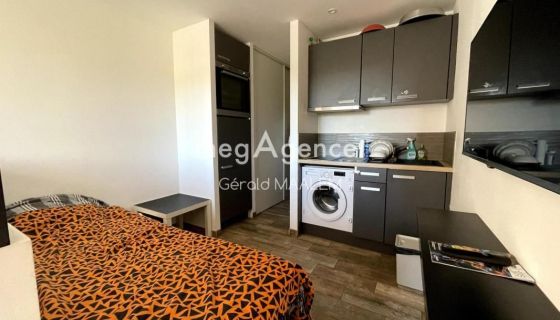 A louer STUDIO  19 M2 BORD DE MER CAVALAIRE SUR MER