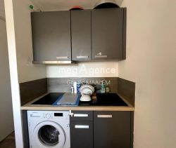 A louer STUDIO  19 M2 BORD DE MER CAVALAIRE SUR MER