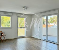 A vendre Grand APPARTEMENT T2 52 M² parking centre-ville Andernos-les-Bains