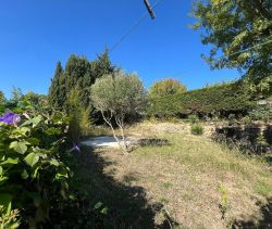 A vendre TERRAIN CONSTRUCTIBLE 473 m² QUARTIER BEAUCOURS Sanary-sur-Mer