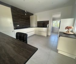 A louer MAISON  5 PIECES 112 M2  MARSEILLE 13EME