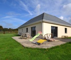 A vendre MAISON  CONTEMPORAINE BORD DE MER HAUTOT SUR MER