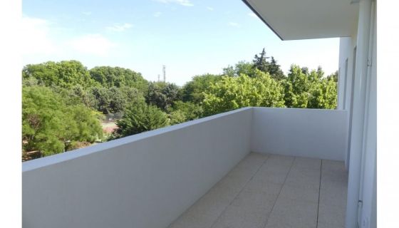 A louer APPARTEMENT NEUF T3 81 M2 TERRASSE BORD DE MER ARES
