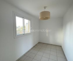 A louer APPARTEMENT T2 34 M2 TERRASSE BORD DE MER LA SEYNE SUR MER