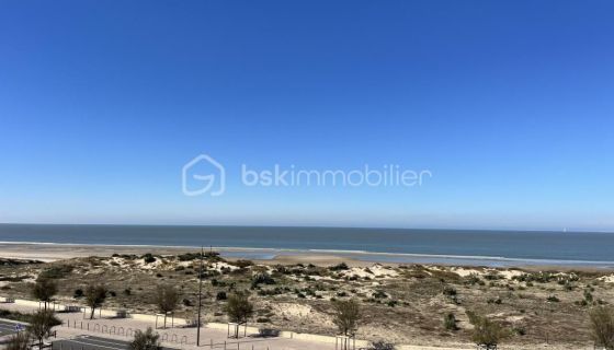 A louer STUDIO  22 M2 VUE MER SOULAC SUR MER