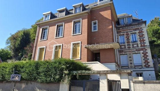 A louer LOFT T3 65 M2 PIEDS DANS L'EAU DIEPPE