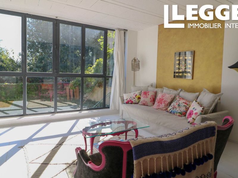 A louer LOFT  3 PIECES 107 M2  UZES