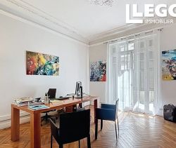 A louer APPARTEMENT T5 134 M2 BORD DE MER NICE