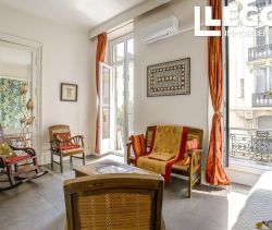 A louer APPARTEMENT T7 198 M2 BORD DE MER NICE