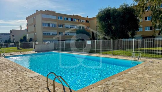 A louer APPARTEMENT DE PRESTIGE T3 70 M2 TERRASSE BORD DE MER ANTIBES