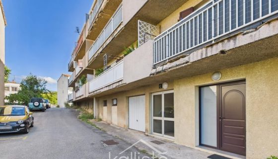 A louer APPARTEMENT T2 49 M2 BORD DE MER AJACCIO