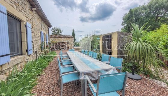 A louer MAISON  DE MAîTRE  UZES
