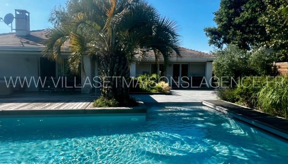 A vendre Superbe villa d'architecte 8 pieces 202 m² BORD DE MER Biganos