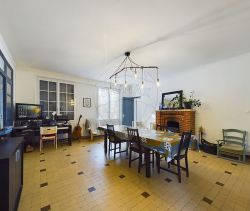 A louer LOFT  7 PIECES 200 M2  BALLON