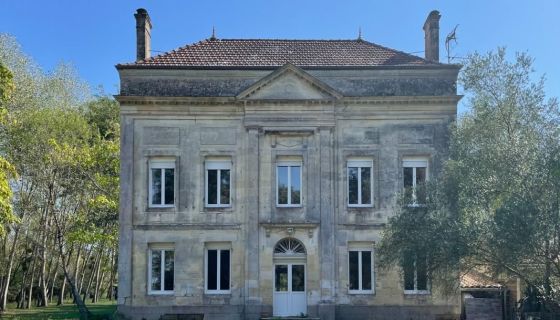 A louer MAISON  DE MAîTRE  ARVEYRES