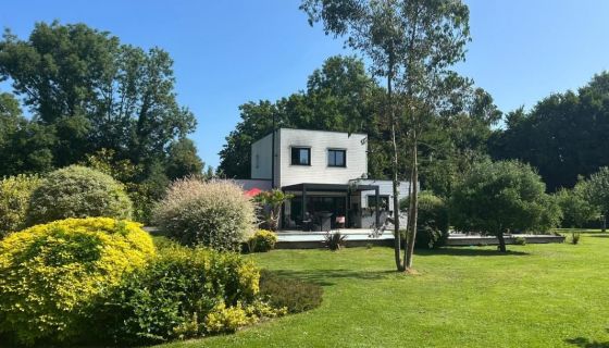 A louer MAISON  D'ARCHITECTE BORD DE MER DEAUVILLE