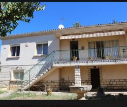 A louer MAISON  4 PIECES 120 M2  BAGNOLS SUR CEZE