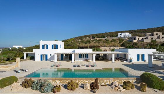 A vendre MAGNIFIQUE VILLA VUE MER 550 M² PAROS