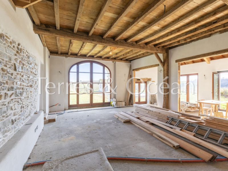 A vendre MAISON  8 PIECES 300 M2  SALIES DE BEARN campagnes