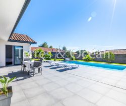 A louer MAISON  6 PIECES 134 M2  PEYREHORADE