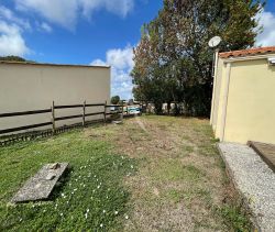 A vendre MAISON  3 PIECES 480 M2  LE BERNARD