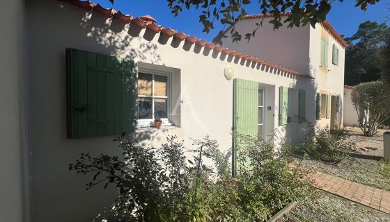 A vendre MAISON  2 PIECES 48 M2 BORD DE MER LONGEVILLE SUR MER