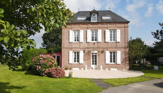 A vendre Maison de maître et centre équestre à  vendre proche Veules les roses et St Valery en caux (76)
