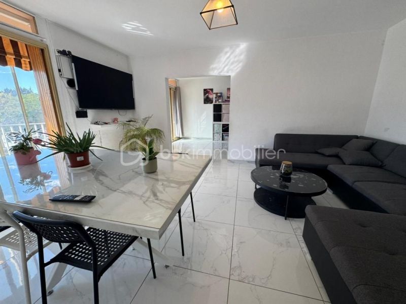 A louer APPARTEMENT T4 69 M2  LA VALETTE DU VAR
