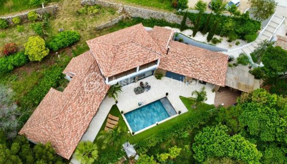 A louer MAISON  CONTEMPORAINE VUE MER OLLIOULES