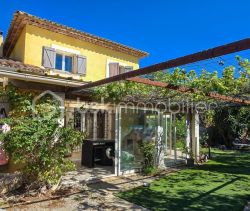 A louer MAISON  6 PIECES 180 M2 BORD DE MER SAINTE MAXIME