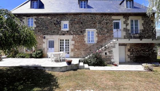A vendre MAISON  DE MAîTRE  MAIZET