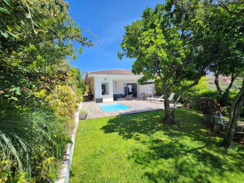 A vendre BELLE VILLA 183 M² VUE MER PISCINE PROCHE CENTRE DE BASTELICACCIA  