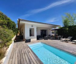 A vendre BELLE VILLA 183 M² VUE MER PISCINE PROCHE CENTRE DE BASTELICACCIA  