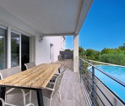 A louer APPARTEMENT T3 76 M2 TERRASSE  GARDANNE