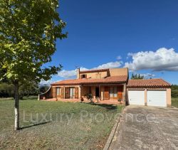 A louer MAISON  6 PIECES 184 M2  TRETS