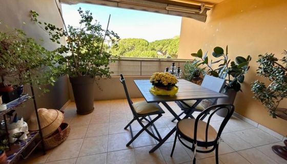 A louer APPARTEMENT T2 50 M2 TERRASSE BORD DE MER FREJUS