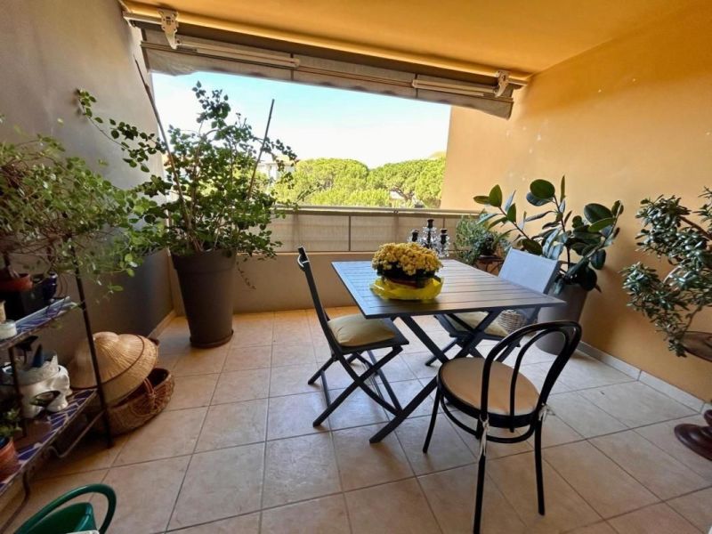 A louer APPARTEMENT T2 50 M2 TERRASSE BORD DE MER FREJUS