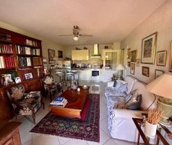 A louer APPARTEMENT T2 50 M2 TERRASSE BORD DE MER FREJUS